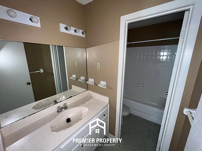 3210 Morningview Dr — Photo 14