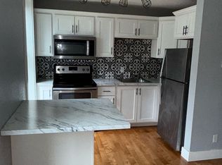 280 W 17th St #26, Dubuque, IA 52001