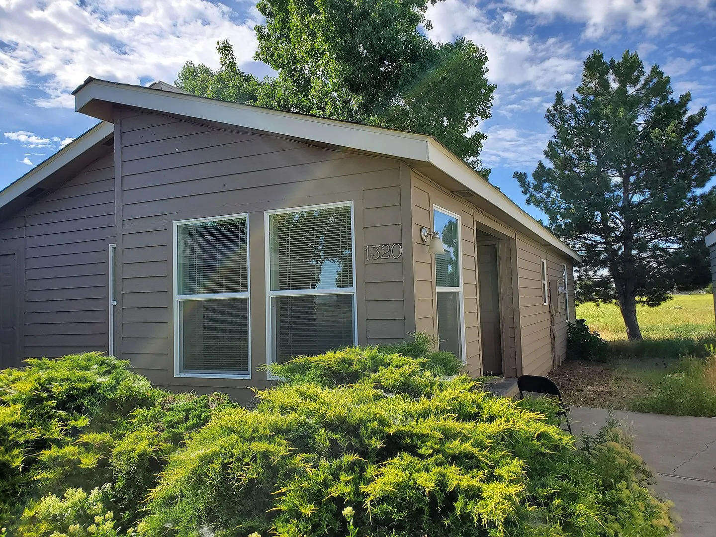 2 Bed 1 Bath SW Redmond — Photo 1