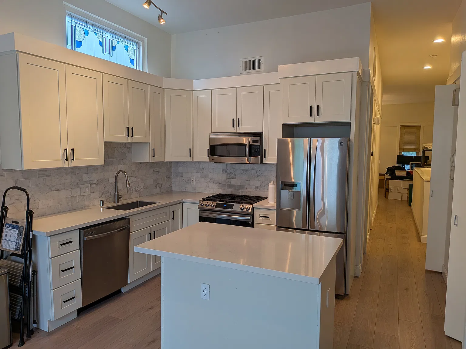 2 bed, 1028 sqft, $6,500 — Photo 3