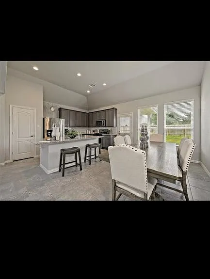 Rivers Edge Dr — Photo 4