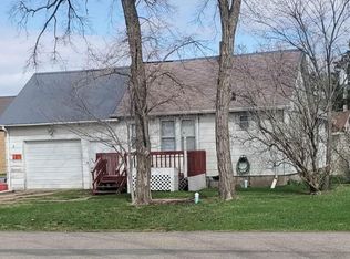 215 11th Ave S, Faulkton, SD 57438
