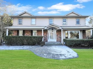 14 Andrea Ln, Huntington, NY 11740