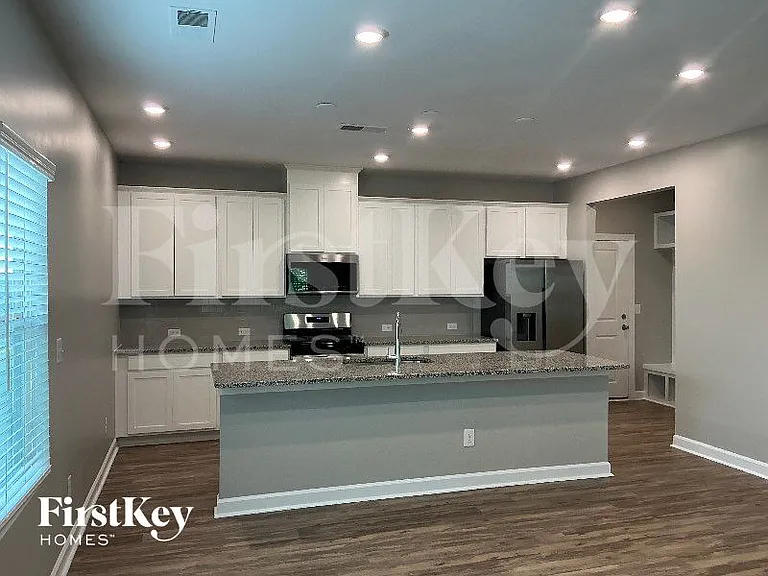 11732 Mesquite Rd — Photo 3