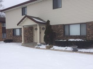 9917 W Hampton Ave, Milwaukee, WI 53225