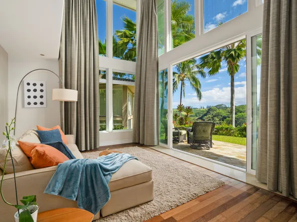 4100 Queen Emmas Dr APT 8, Princeville, HI 96722