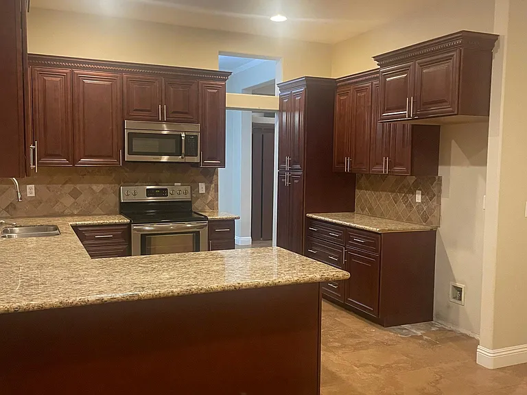 2182 Decatur Ave — Photo 8