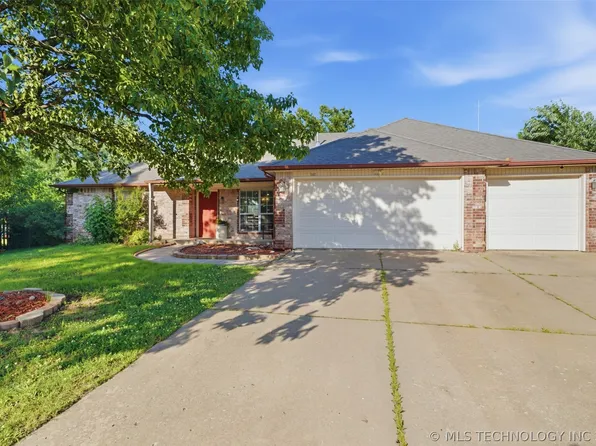 1302 W Orlando St, Broken Arrow, OK 74011