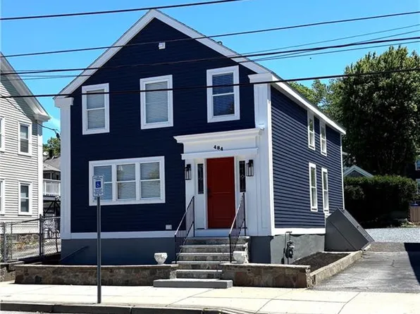 484 Thames St, Bristol, RI 02809