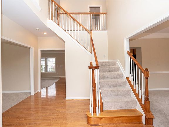 2nd image of 5158 Songwood Dr