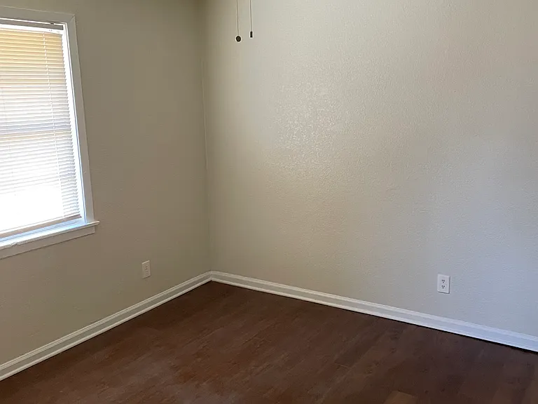 5504 Manor Rd — Photo 35