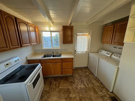 4th image of 310 Orchard Ln #B