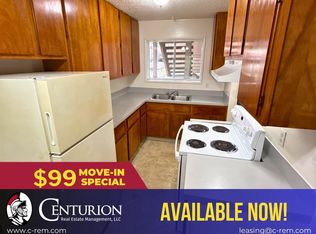 528 SW Levens St APT 2, Dallas, OR 97338
