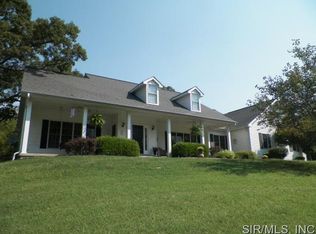 1450 Garnet Rd, Carlinville, IL 62626