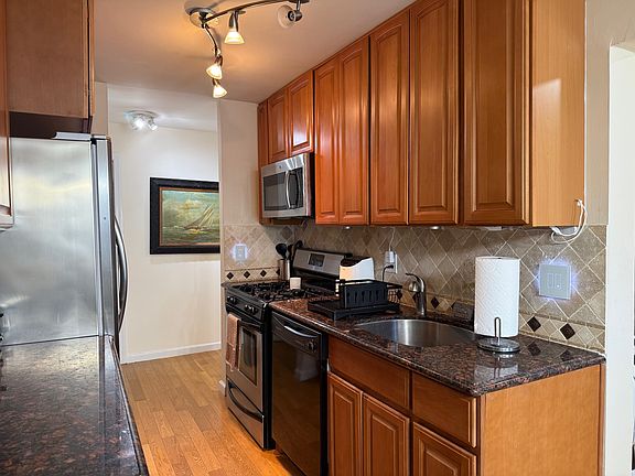 2nd image of 8 River Rd #8D
