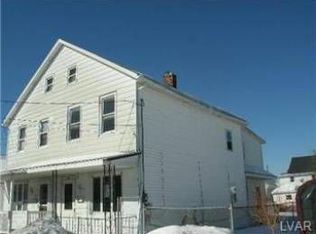118 E Vernon St, Summit Hill, PA 18250