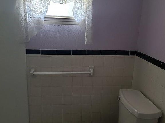 3rd image of 4730 86th Ave