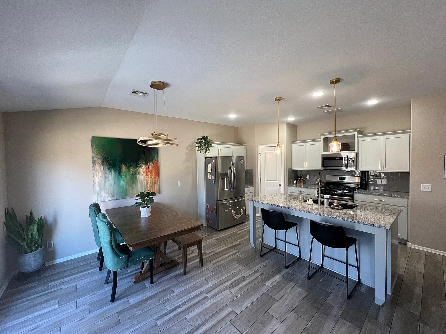 7215 S Joshua Ave — Photo 4