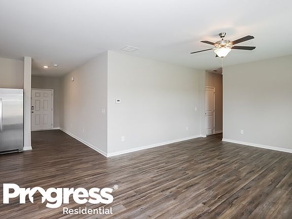 4th image of 3750 Newbury Place Dr