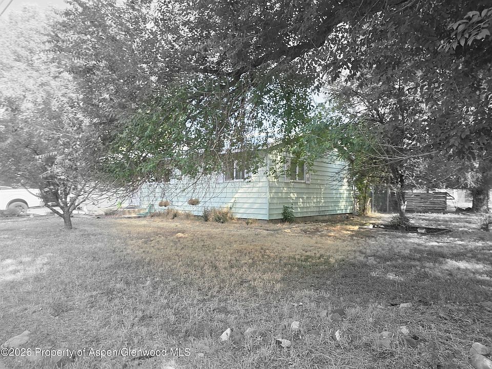 1st image of 333 E 7th St