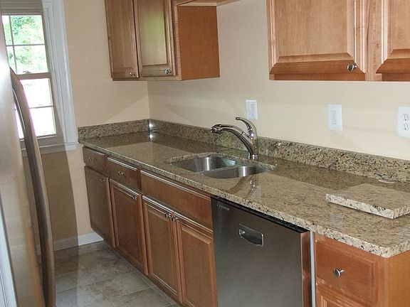 2nd image of 14941 Ashdale Cir