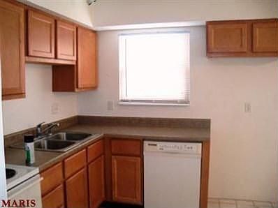 4th image of 516 Paul Ave