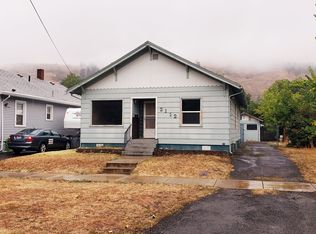 2112 Cedar St, La Grande, OR 97850