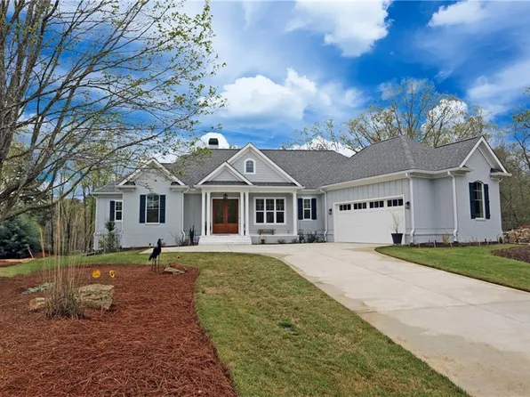 3884 Silver Brook Ln, Gainesville, GA 30506