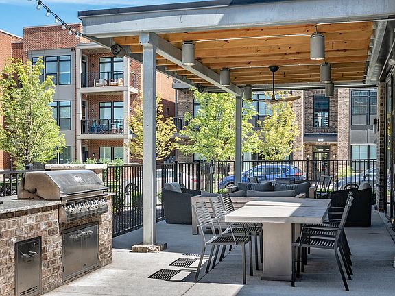 Jeffrey Park Exterior Community Space
