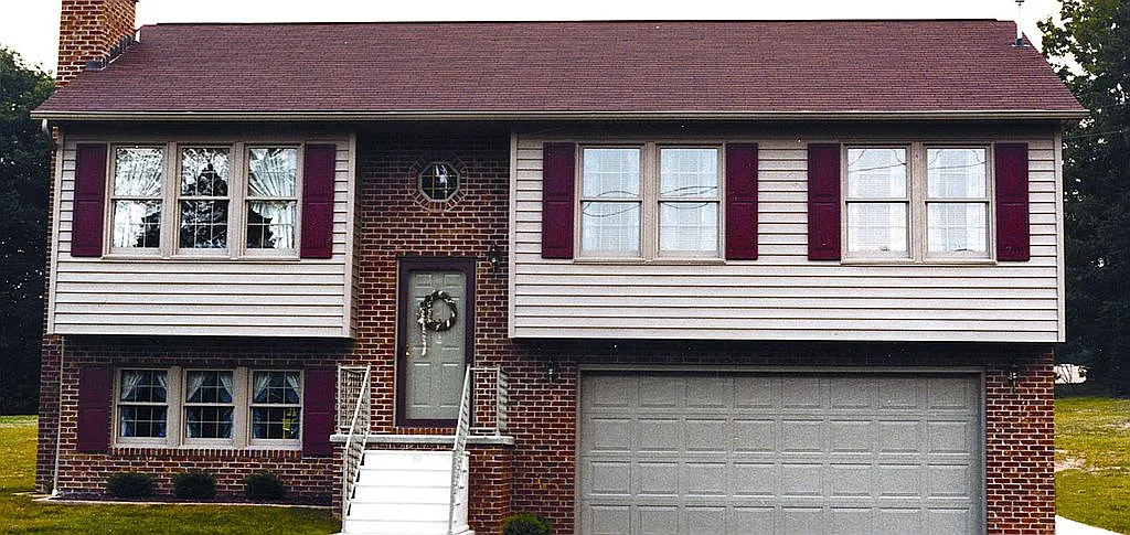 47 Modern Ave photo 1