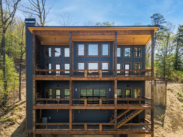 85 Longview Ter, Mineral Bluff, GA 30559