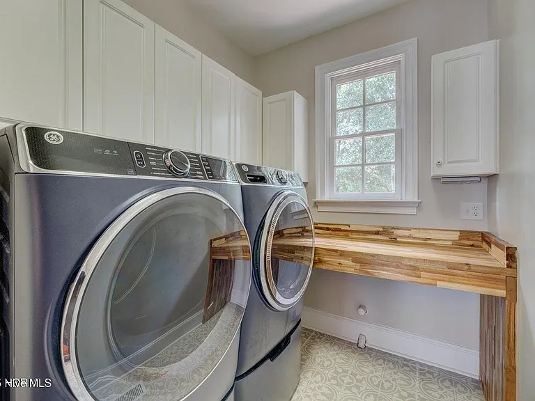 140 River Woods Dr — Photo 23