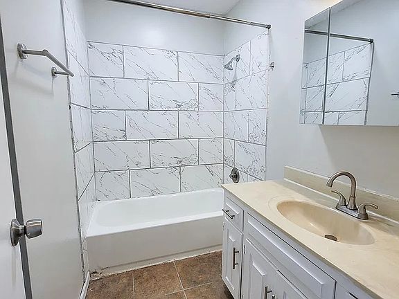 4th image of 10902 McKinley Dr