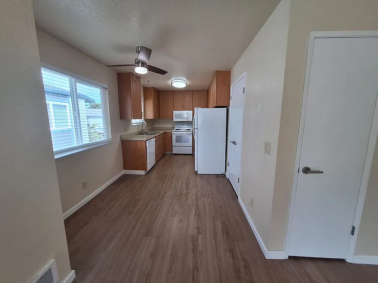 3122 Crescent Ave — Photo 13