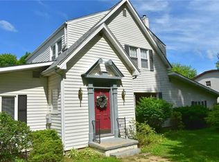 218 Mission Meade Dr, New Castle, PA 16105