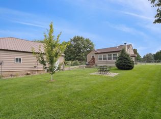 905 10th Ave, Vinton, IA 52349