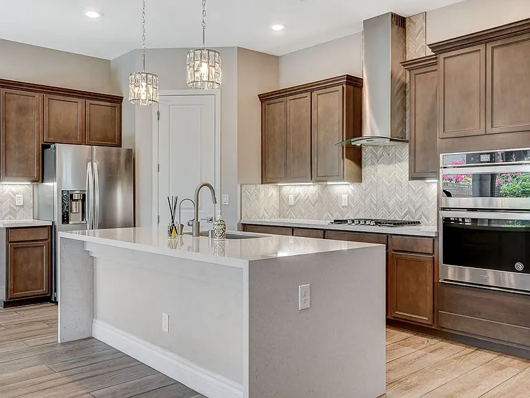 4124 Elegant Chateau St — Photo 12