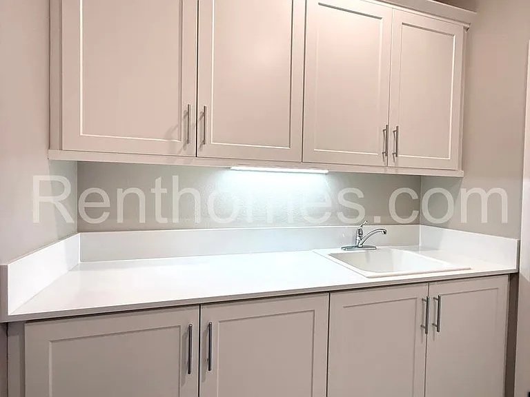 10835 Wendy Way — Photo 13