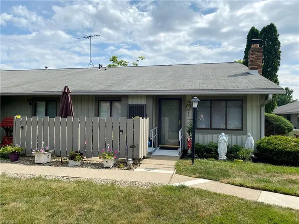 925 Kirkwall Dr, Akron, OH 44321