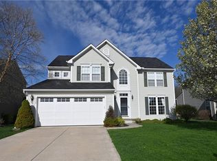 6324 Meadow Lakes Blvd, North Ridgeville, OH 44039