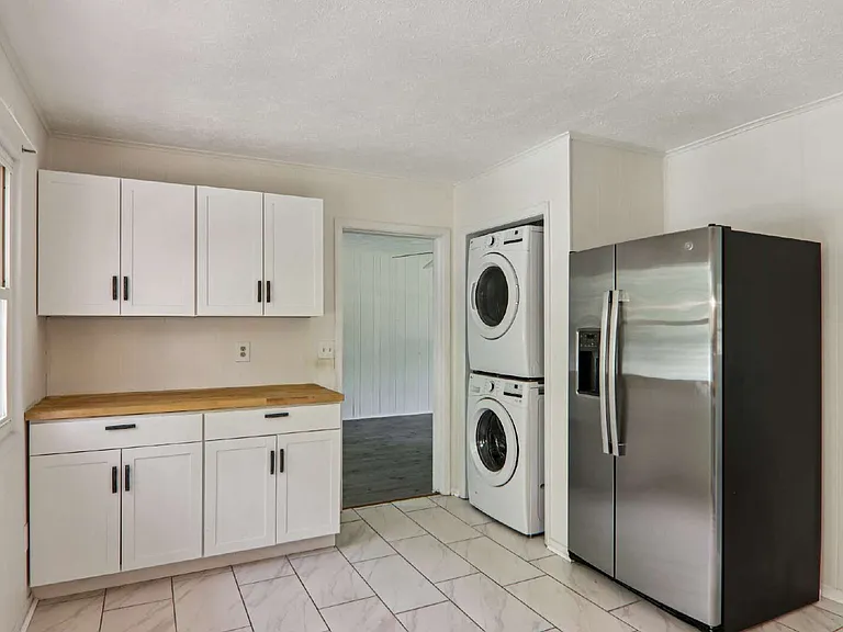 325 Comet Dr — Photo 7