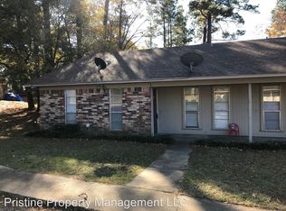 4 W Broadway Ct #B, Longview, TX 75604