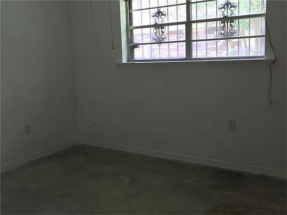 5th image of 4351 Gen Meyer Ave