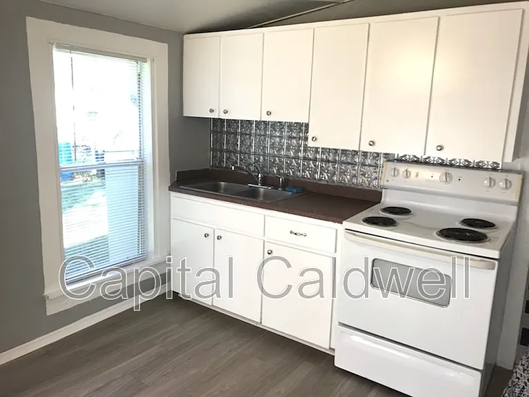 4104 N Ola Ave #3 — Photo 5