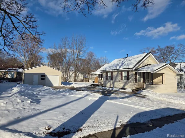 715 Randall St, Lansing, MI 48906