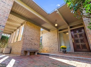 12107 Stirrup Rd, Reston, VA 20191