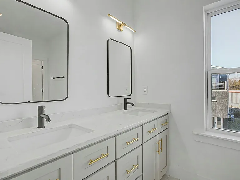 1241 N Avondale Cir #121 — Photo 10