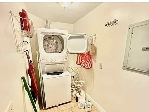279 Pearl St #3R Photo 1