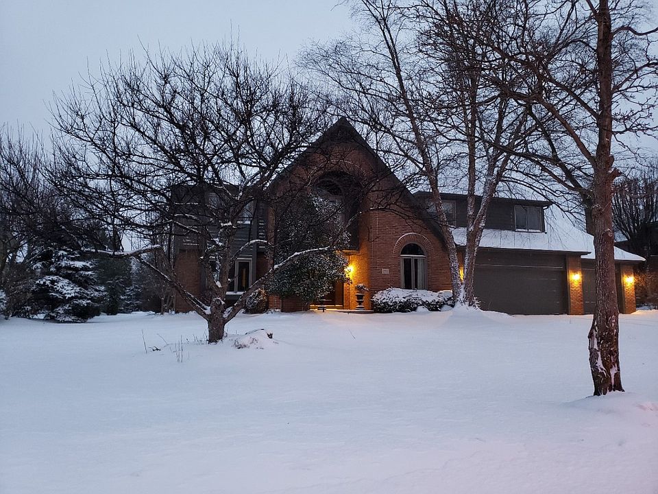 2nd image of 292 Deer Meadow Dr
