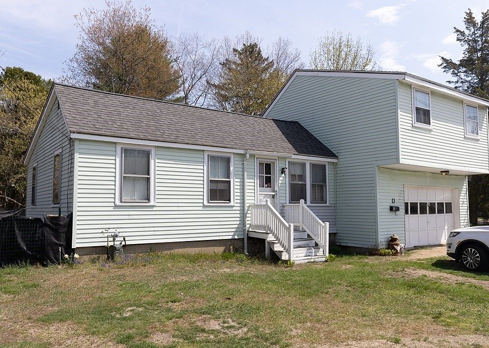 13 Pleasant St, Salisbury, MA 01952 Zillow